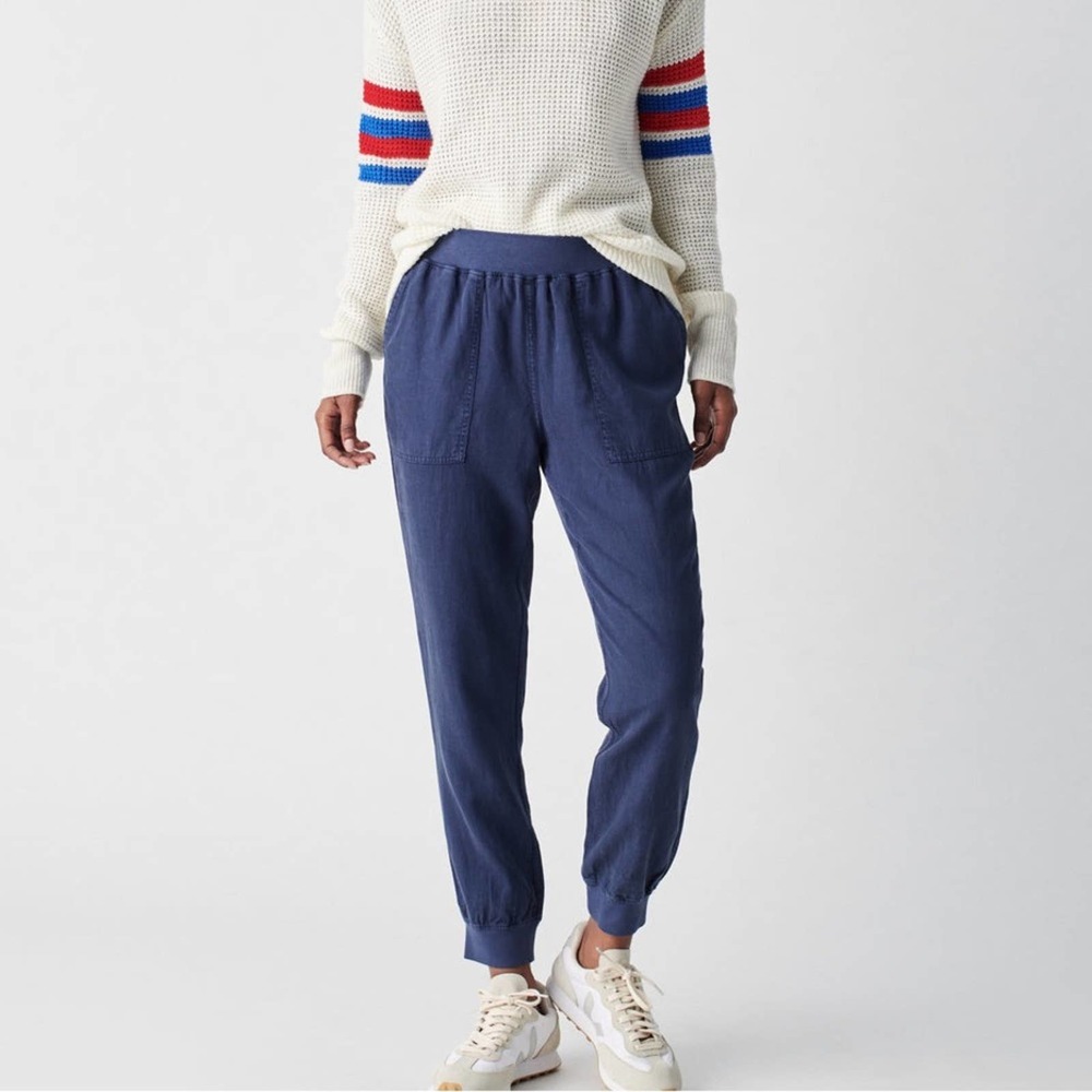 Faherty Arlie navy day jogger pants Small